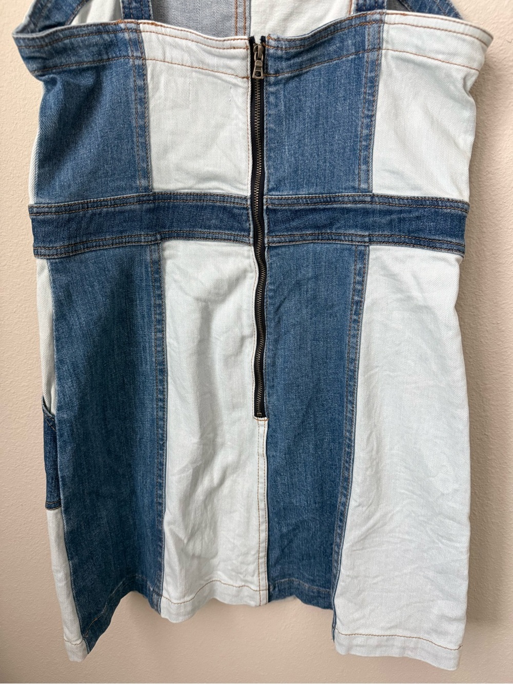 Alice + Olivia Two-Tone Denim Patchwork Mini Jamie Dress Y2K Size 10 - Picture 6 of 8